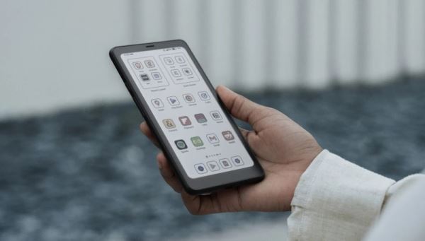 Boox представила компактный букридер Palma 2 Pro — цветной экран E Ink и поддержка 5G за $400