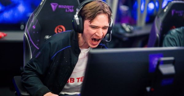 Pure~, ATF или Wisper — кто завоюет первый LAN-трофей в новом сезоне? Оцениваем фаворитов FISSURE PLAYGROUND 2