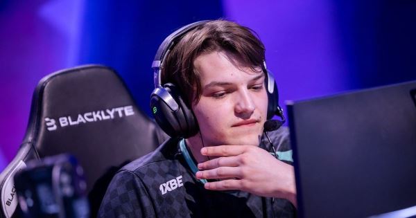 Team Yandex вышла в плей-офф FISSURE PLAYGROUND 2 — Dota 2, обыграв Aurora Gaming