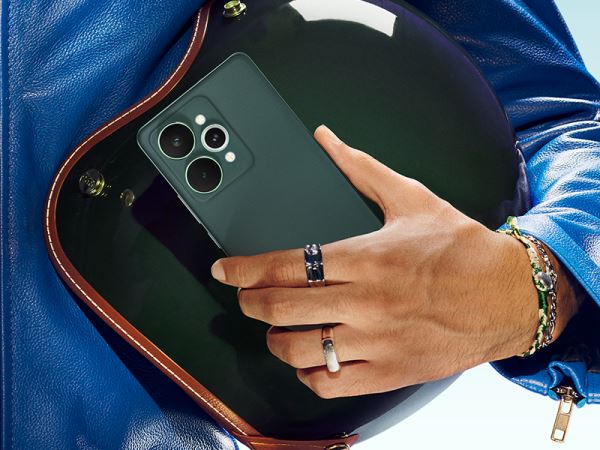 Смартфоны Realme 15, 15 Pro и 15T поступили в продажу в России — от 22 000 до 45 000 рублей