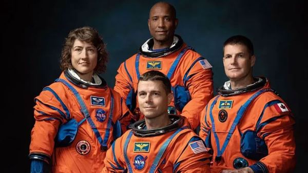 NASA: ракета SLS готова для исторической доставки астронавтов к Луне в следующем году