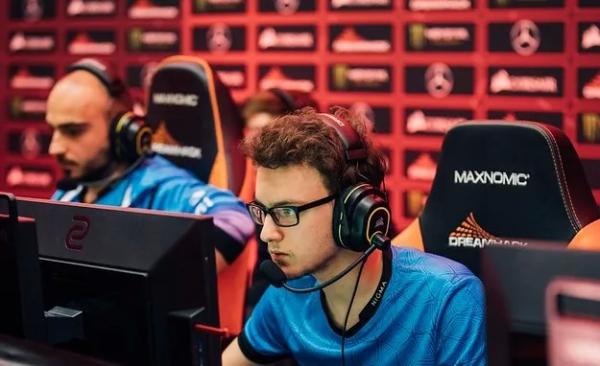 «Я получил несколько предложений, но в итоге выбрал Aurora, потому что я верю в этот состав больше по сравнению с другими» —  интервью с Mikoto о новом коллективе и языковом барьере