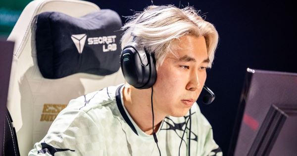 Aurora Gaming одержала победу над Execration на групповом этапе BLAST Slam IV