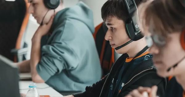 ESpoiled одолела Passion UA в плей-офф DreamLeague Division 2 Season 1