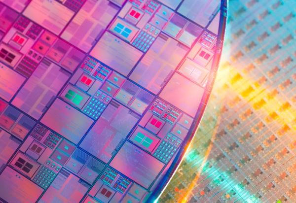 Операционная прибыль Samsung выросла на 160 % — сильнее, чем ожидалось, продажи памяти обновили рекорд