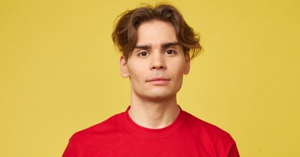 Nix раскритиковал игру miCKe