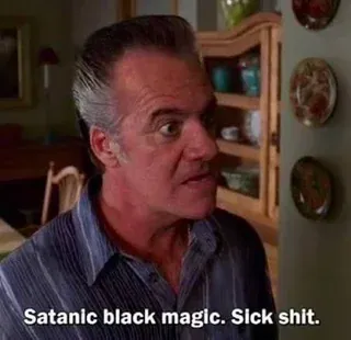 У дотеров появился новый тренд — они штампуют мемы с легендарным сериалом «Сопрано»